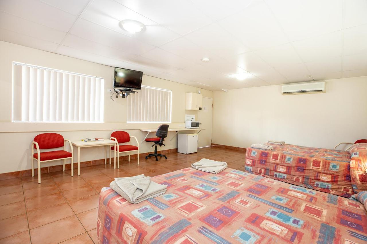 Leichhardt Hotel Motel Cloncurry Exterior foto